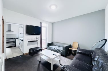 Rothesay Avenue, Radford, Nottingham - Image 3